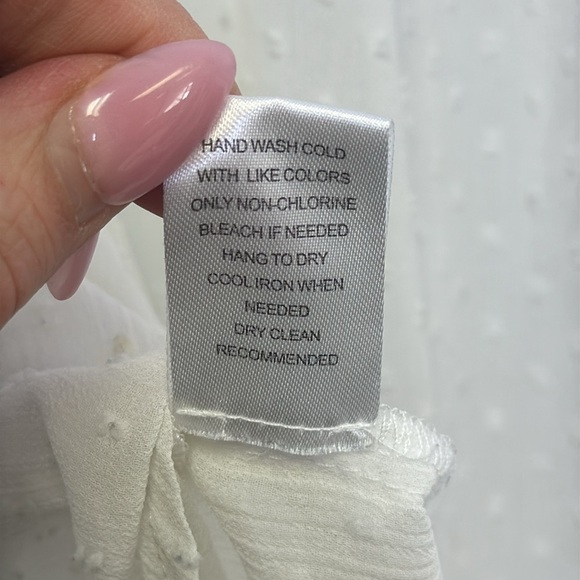 Daniel Rainn Cream V-Neck Blouse - Picture 9 of 9